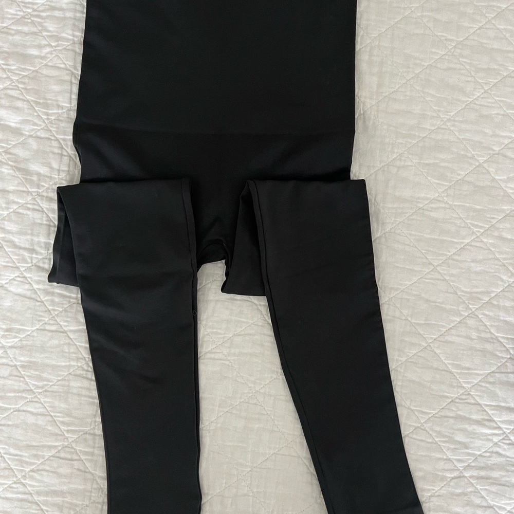 Postpartum compression legging